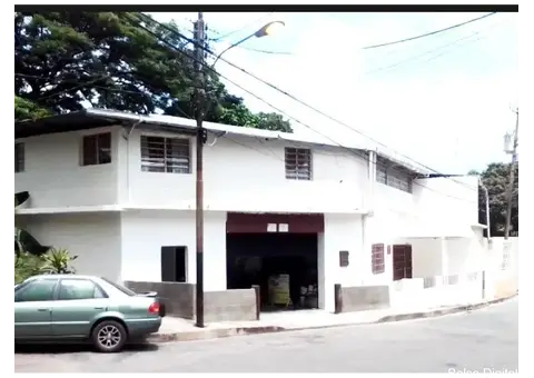 Acogedora Casa en Venta, en El Limón, Maracay - 2/3